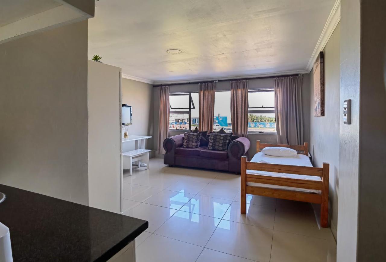 Ballito Backpackers Exterior photo